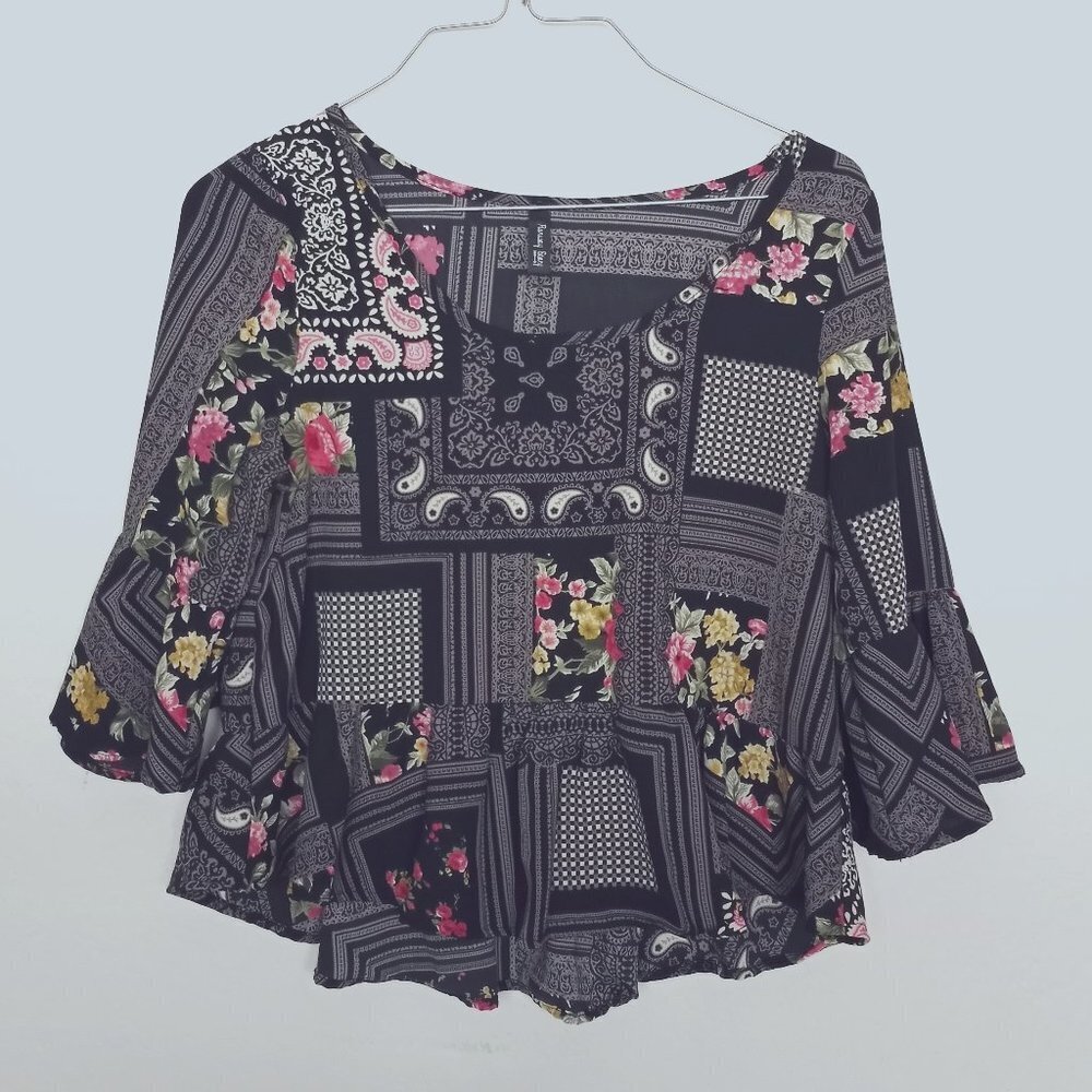 Runway Story Blouse S Flutter Floral ruffle hem